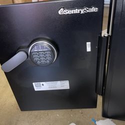 SentrySafe SFW205FWC Fireproof Waterproof Safe — Digital Lock