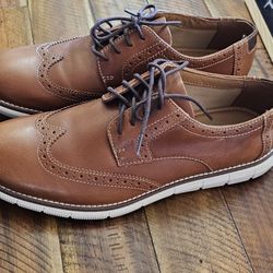 Johnston & Murphy Boys Shoes, Size 6