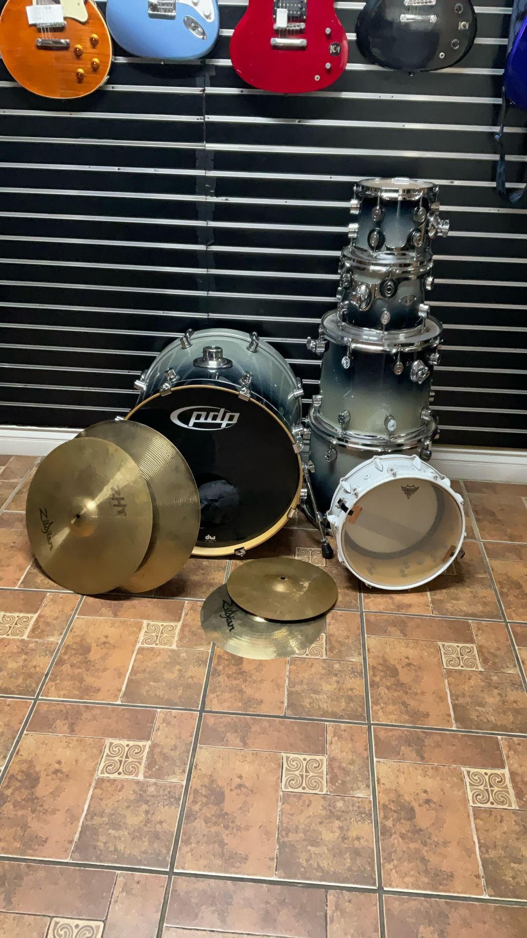 Pdp X7 Drum Set In Good Conditions  6 Pieces Covers Are Included As Is