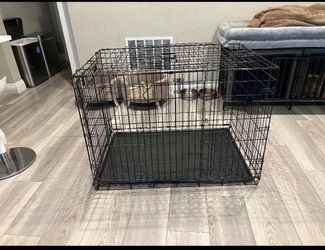 Large Black Wire Dog Crate with Tray