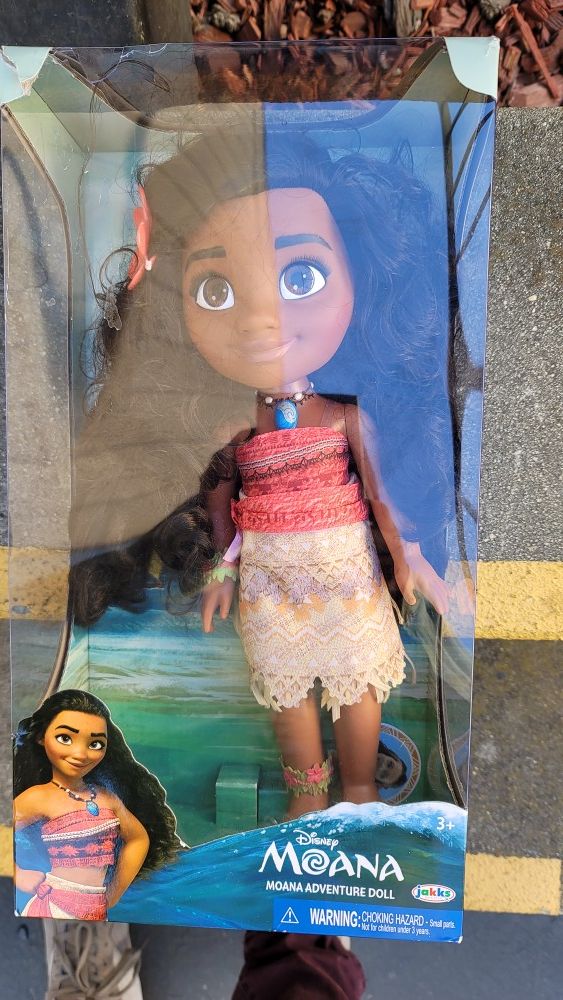 Disney Moana Adventure Doll 14 Inches Doll With Accessories