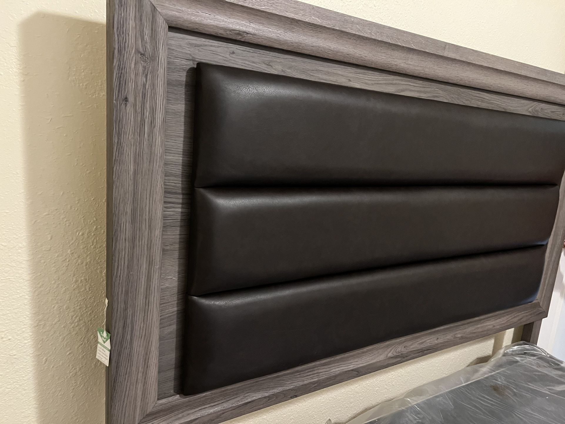 Queen Size Bed Frame 