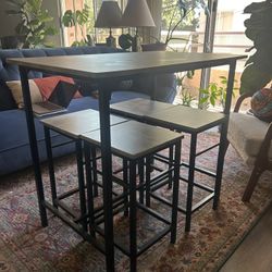 Stool Set And Table