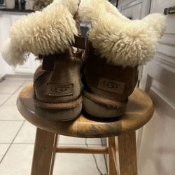 Ugg Low top Boots