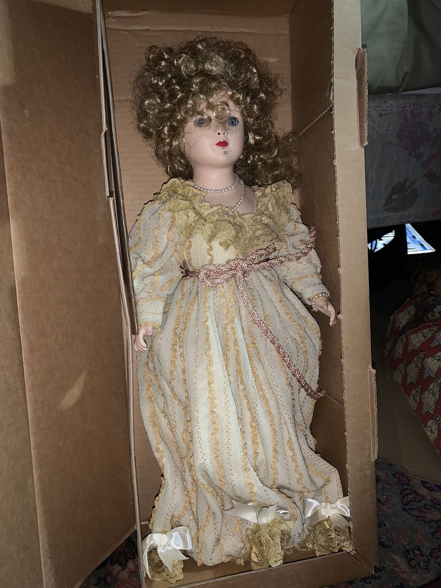 Assorted porcelain collectible dolls