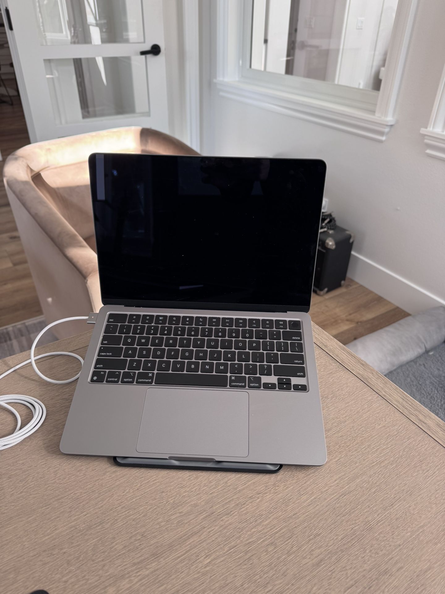 M3 MacBook Air (2024) - plus warranty!