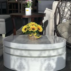 Modern and stylish glossy rotatable oval three-tiered coffee table（White）  💰150$