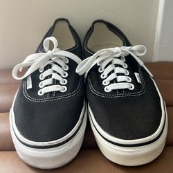 Vans Authentic black canvas low-top skate shoes,