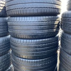 235/45R18 Marca Michelin En Perfectas Condiciónes De Vida