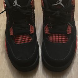 Air Jordan 4 Red Thunder Size 8.5 Men