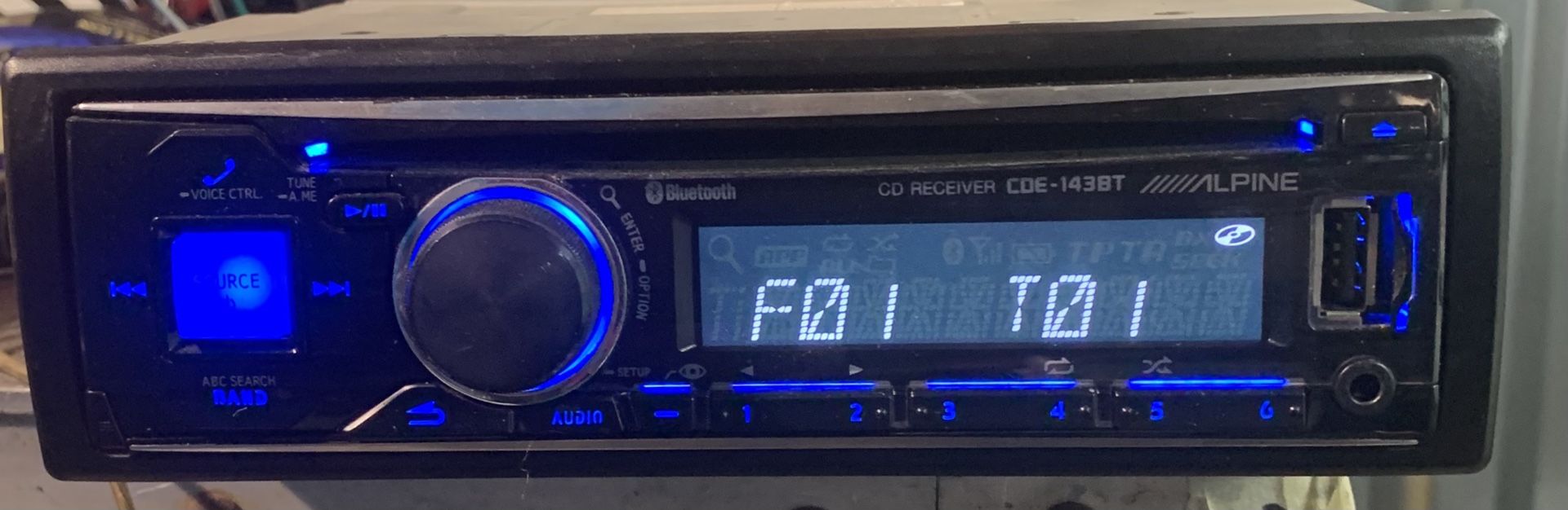 Alpine Detatchable Face Car Cd Player With Bluetooth