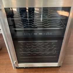 Wine Cooler (not cooling) Magic Chef