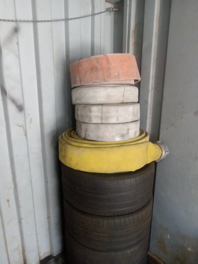 Big firehose, I'm guessing boring 6 inch.