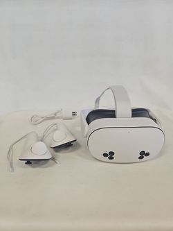 Meta Quest 3S P97   128gb Standalone All-in-One VR Headset w/ Controllers & Charger P817959-1