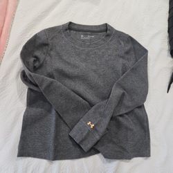 XS Underarmour Sweater