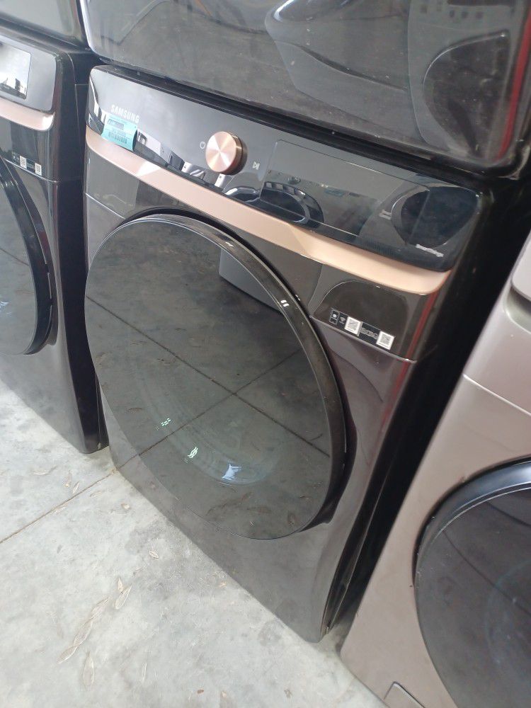 Samsung New Scratch & Dent Electric Dryer 