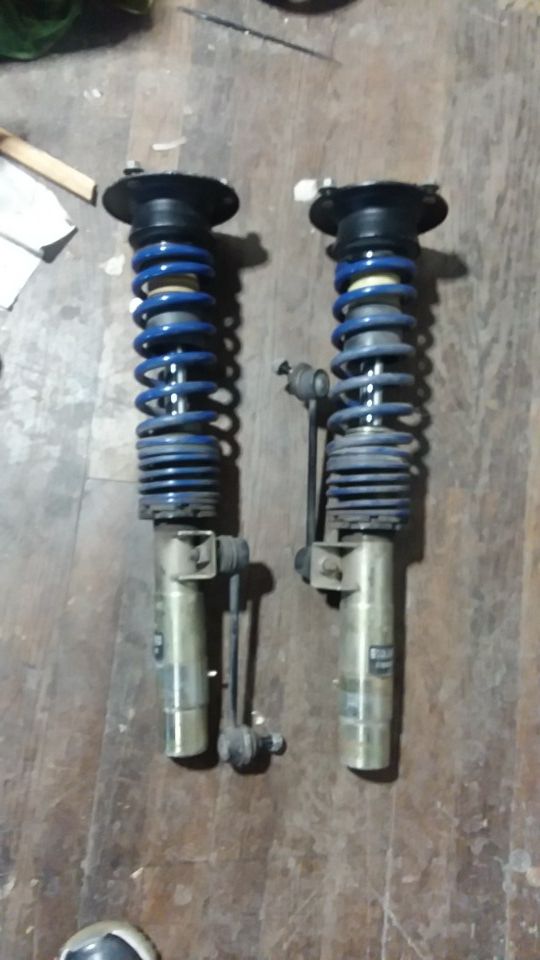 High performance front shocks for BMW