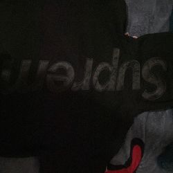 Supreme Hoodie 