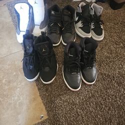 Different JORDANS ... 10.5 SIZE..
