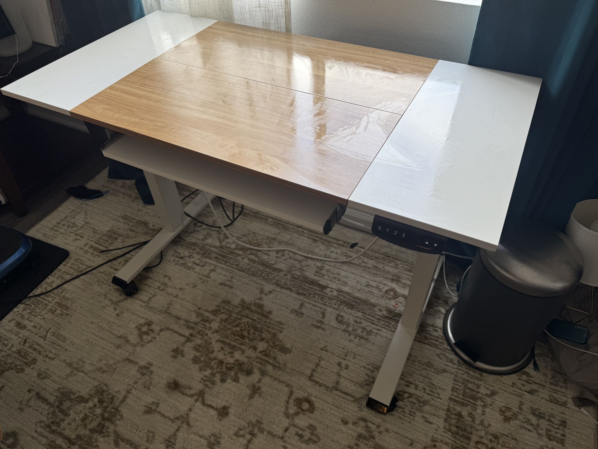 Electric Adjustable Height Desk