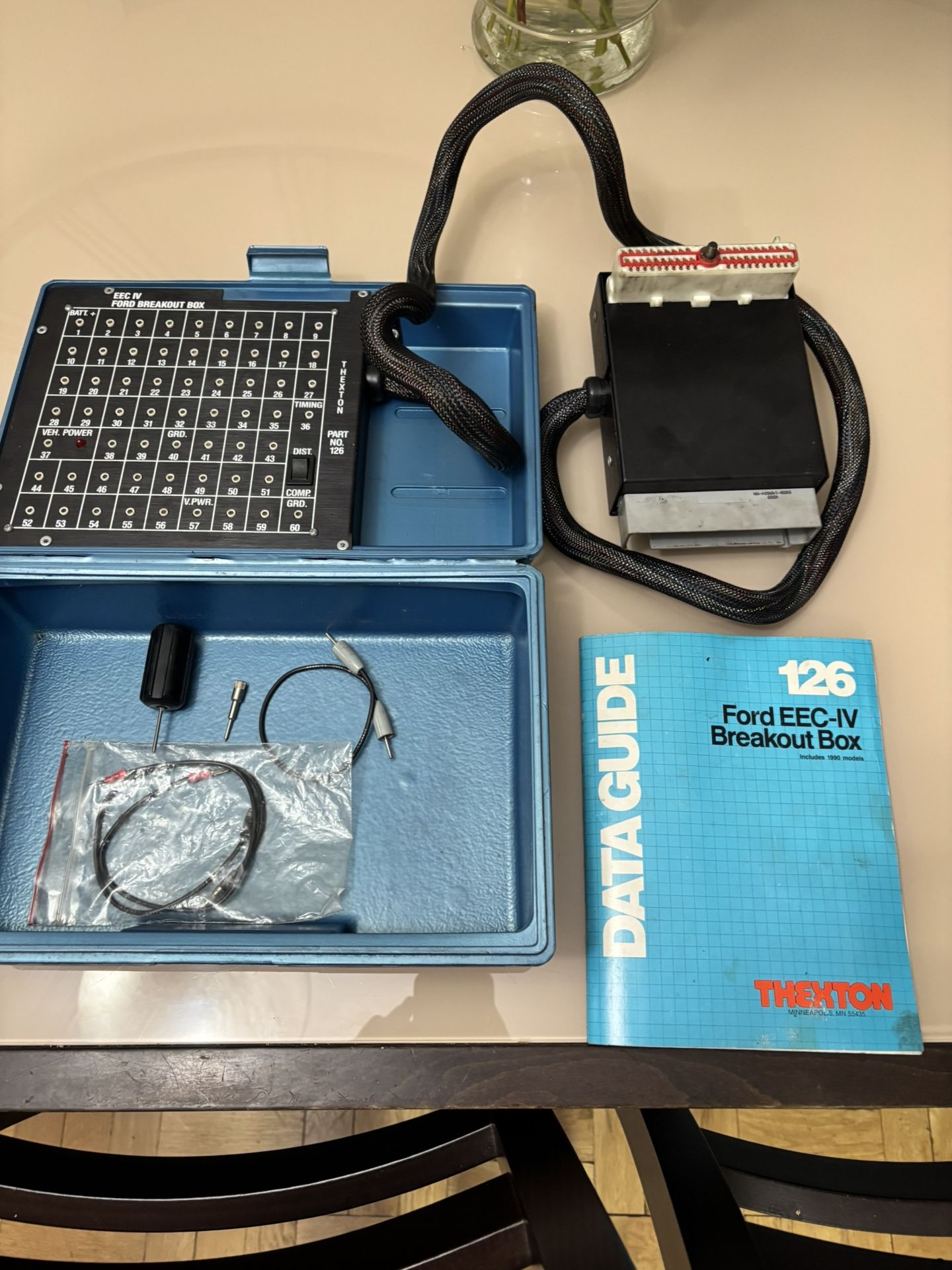 FORD EEC IV SYSTEM ELECTRONIC CONTROL ASSEMBLY BREAKOUT BOX THEXTON 126