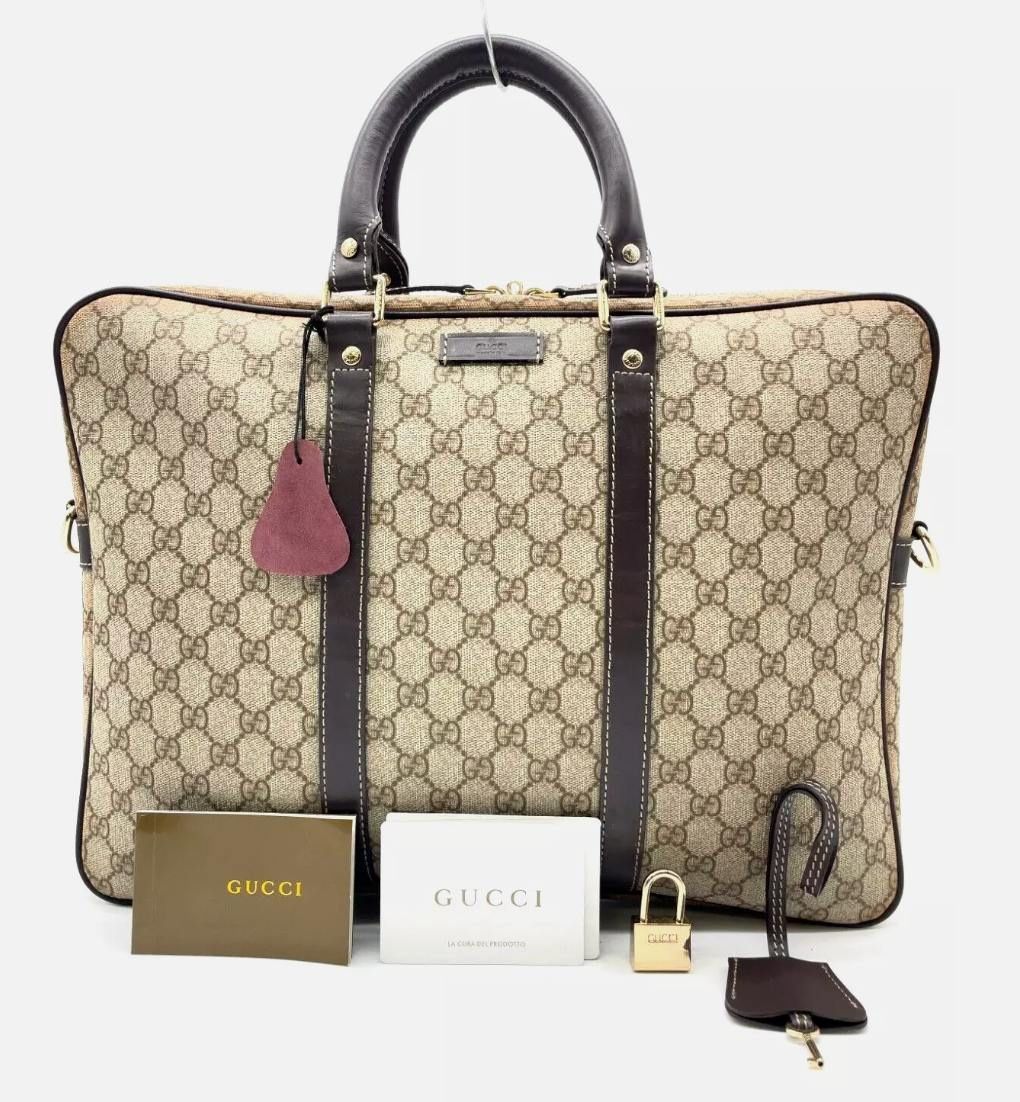 G U C C I  Supreme Beige PVC Leather Business Laptop Bag Used