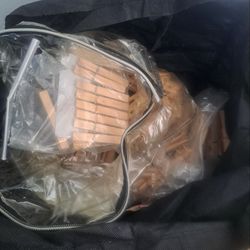 LARGE BAG OF CLOTHES PINS
