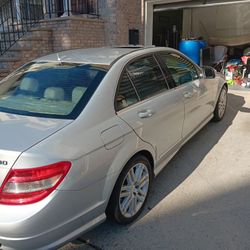 Mercedes C300 