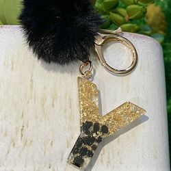 New Letter Alphabet Keychain Crystal Resin  (Nuevo).  NO TRADES.   NO SHIPPING.  (EAST PALMDALE) FINAL SELL