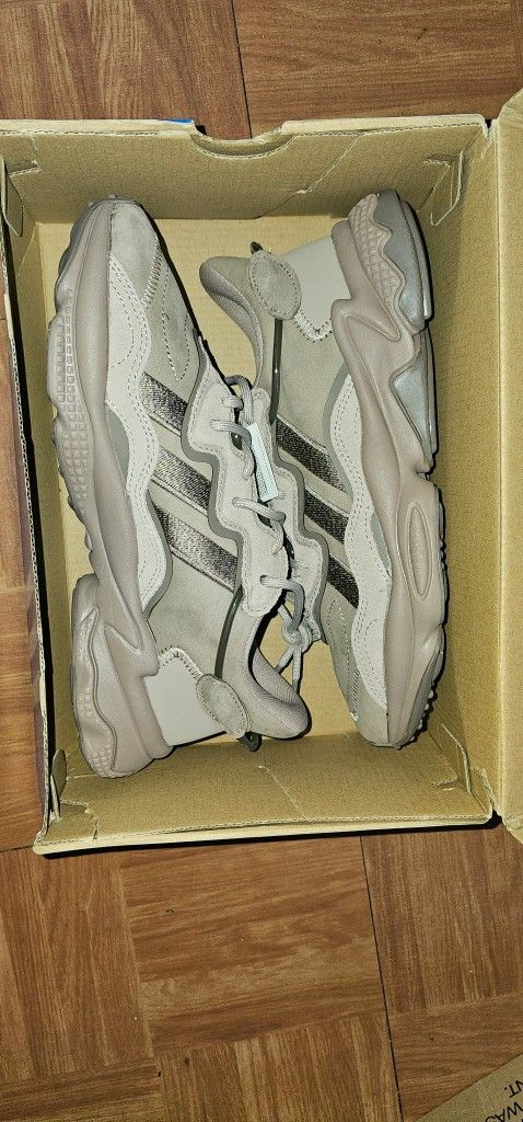 Osweego Adidas