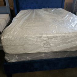 NEW QUEEN BED FRAME MATTRESS SOLD SEPARATELY βοΈ 1714586,2564