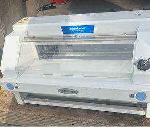 Standard Horizon pc p430 electric paper cutter