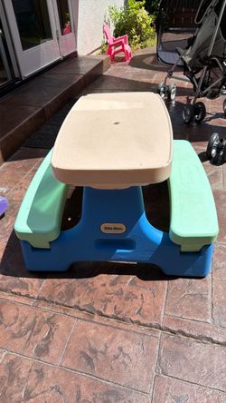 Little tikes plastic picnic bench