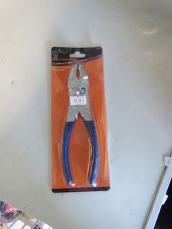 Slip joint pliers