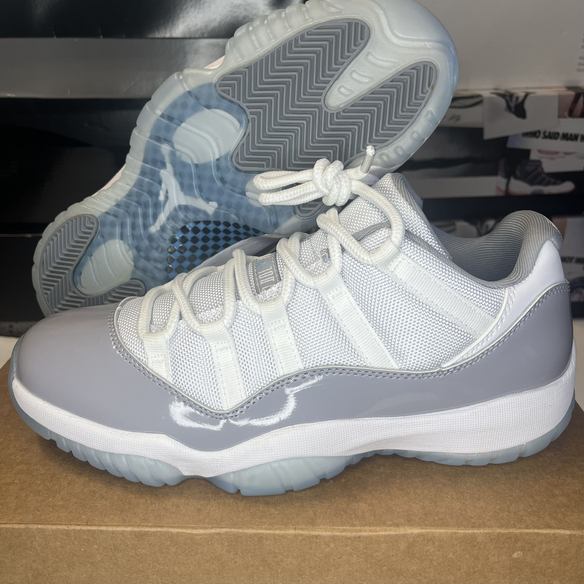 Air Jordan 11 Low ‘Cement Grey’ Size 9
