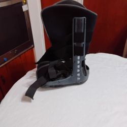 Medical Boot Brace  Medium 