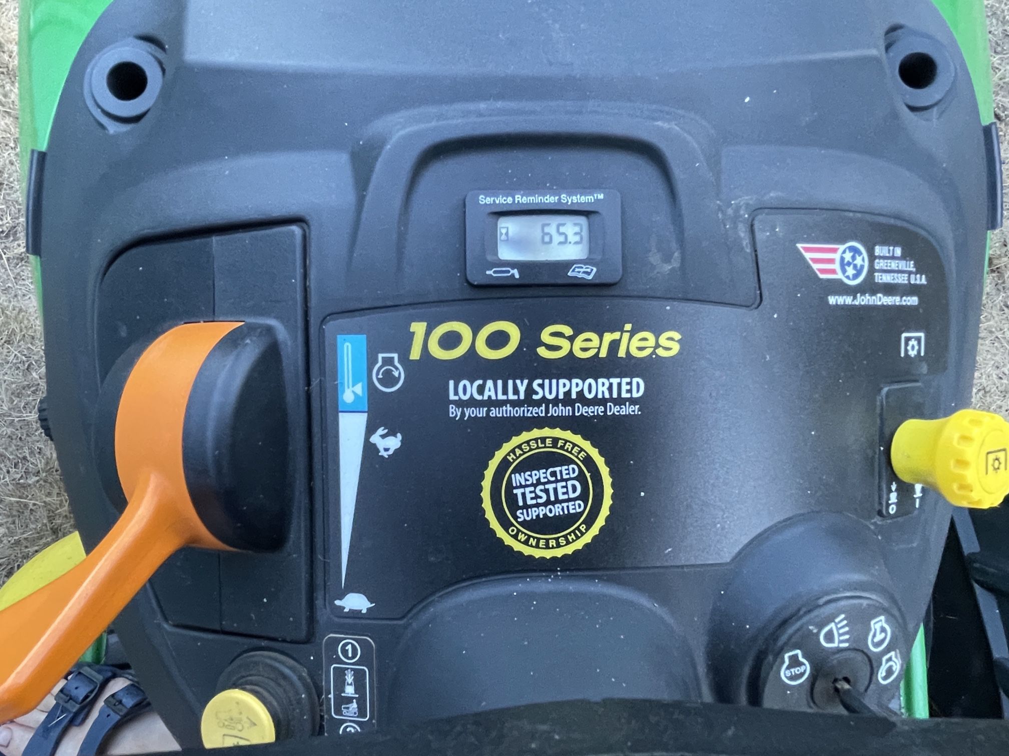 JOHN DEERE E170 Riding Lawn Mower With Bagging System And Trailer Low