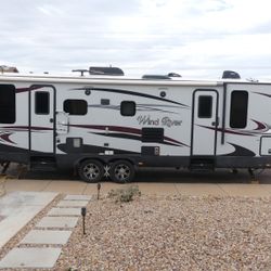 2015 Outdoors RV Mfg Wind River 250RDSW