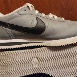 Nike CORTEZ