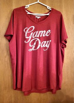 Maurice’s Women’s Size 2X “Game Day” Red T-shirt
