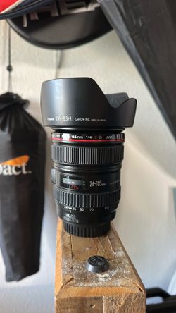 Like new canon 24-105mm lens