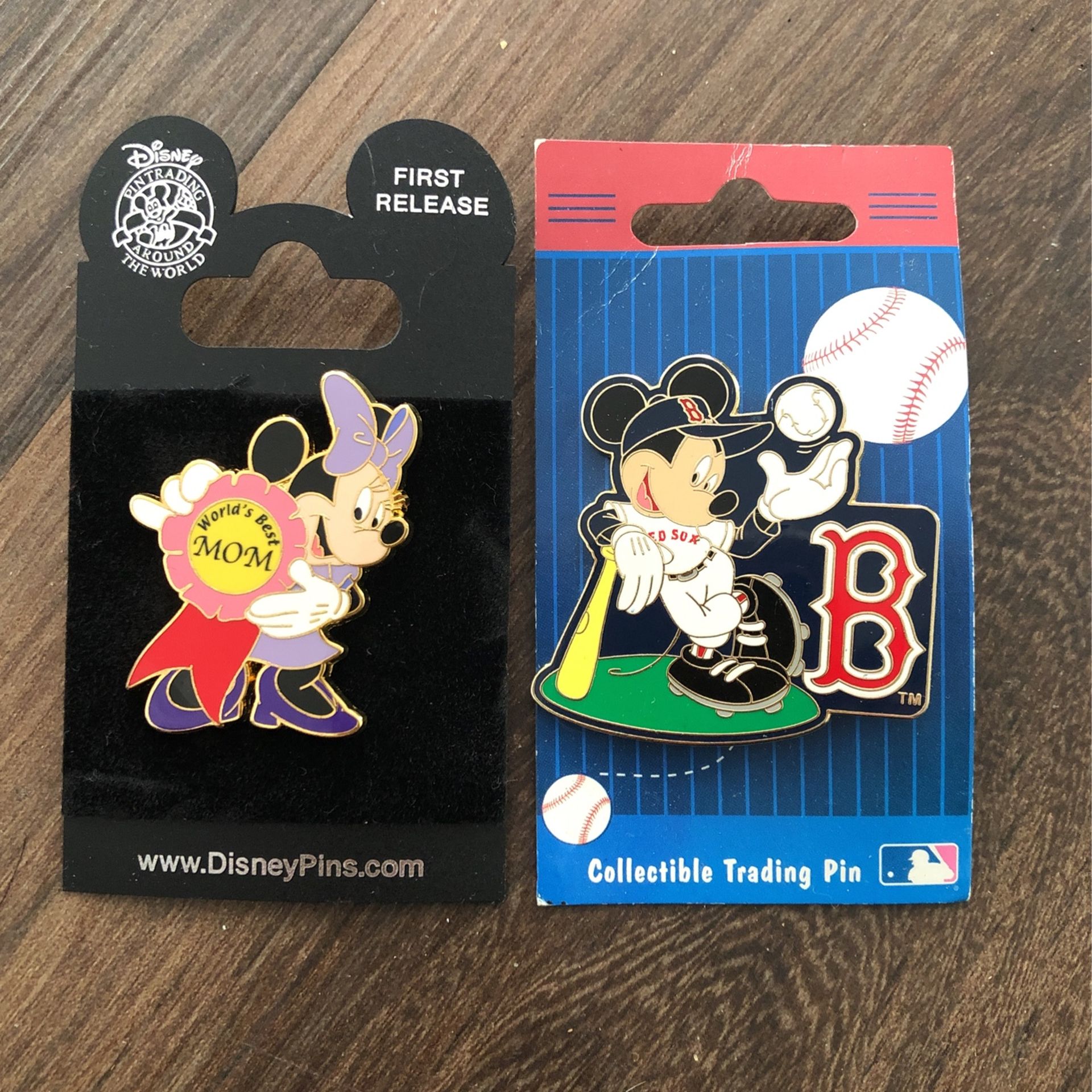 Disney pins