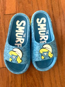 SMURFS SLIDE SHOES / ADULT SIZE 8 / BRAND NEW