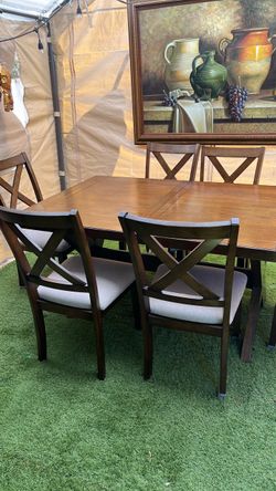 Wood Dining Table with 6 Chairs