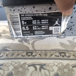 Air Jordan 4 Retro 