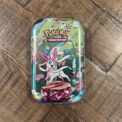 2025 Pokémon Scarlet Violet Prismatic Evolutions Sylveon Tin
