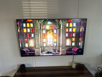 New Samsung 65" Q70D QLED 4K Smart TV - QN65Q70DAFXZA