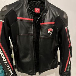 Motorcycle Ducati Mens Size 54 