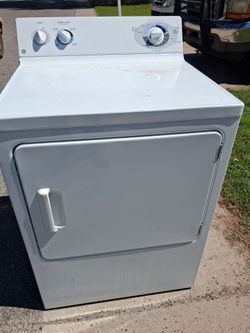 Natural gas dryer