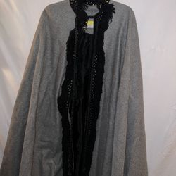 Ladies sz 2X Joshua’s Workshop gray wool w black lace trim cape poncho wrap
